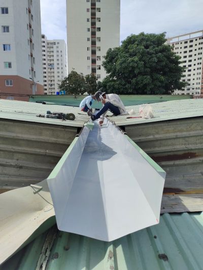 chuyên máng xối nhà xưởng giá chỉ từ 60,000đ m